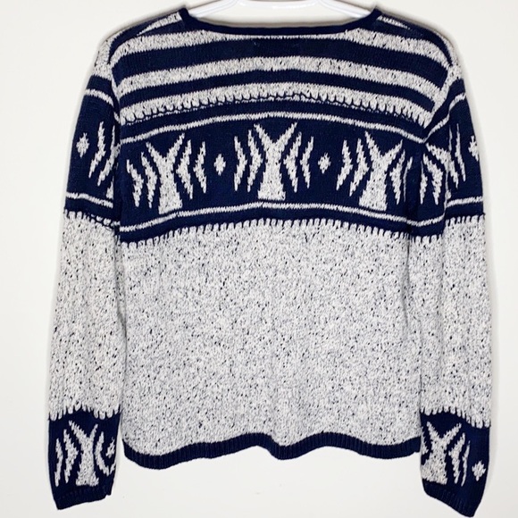 Vintage keyhole button Aztec pattern sweater sz S - Picture 2 of 11